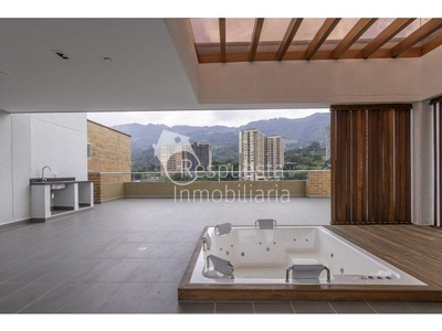 Piso exclusivo de 430 m2 en venta en Envigado, Departamento de Antioquia