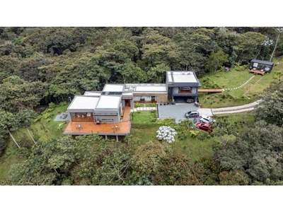 Vivienda de alto standing de 15500 m2 en venta Retiro, Colombia