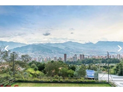 Vivienda de alto standing de 2427 m2 en venta Envigado, Colombia