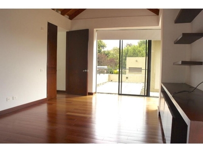 Vivienda de alto standing de 374 m2 en venta La Calera, Cundinamarca