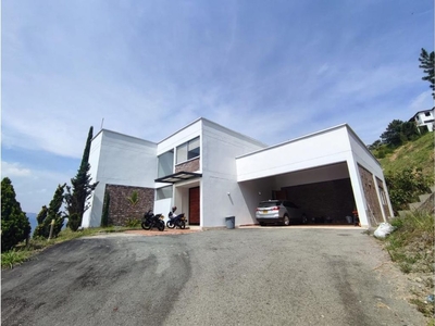 Vivienda de alto standing en venta Bello, Departamento de Antioquia