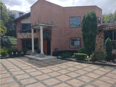 Vivienda exclusiva de 1200 m2 en venta Envigado, Departamento de Antioquia