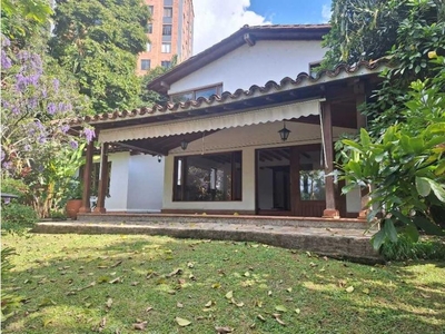 Vivienda exclusiva de 1600 m2 en venta Envigado, Departamento de Antioquia