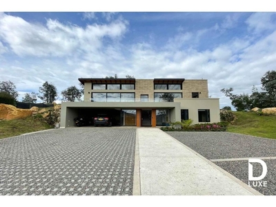 Vivienda exclusiva de 2835 m2 en venta La Calera, Colombia