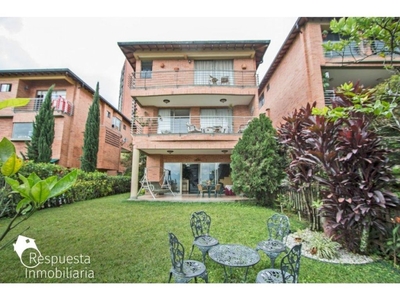 Vivienda exclusiva de 390 m2 en venta Medellín, Colombia