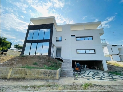 Vivienda exclusiva de 560 m2 en venta Cali, Colombia