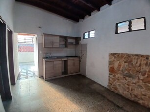 Apartamento en arriendo Aranjuez, Centro