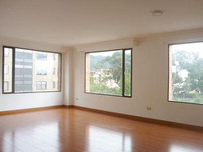 Apartamento En Arriendo En Bogotá Santa Barbara. Cod 10260074
