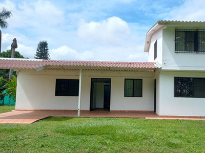 Casa Campestre En Arriendo En Cali Villa Fátima. Cod 109251