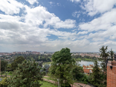 Apartamento En Venta En Bogotá Club Los Lagartos. Cod 9123