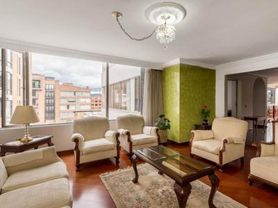 Apartamento En Venta En Bogotá Santa Bibiana. Cod 4060