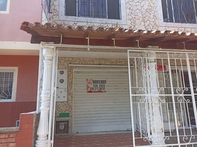 Local comercial en arriendo en Comuna 5 García Rovira