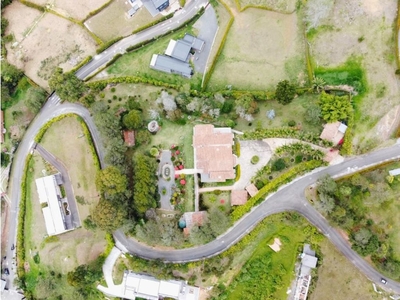 Casa de campo de alto standing de 10000 m2 en venta Envigado, Departamento de Antioquia