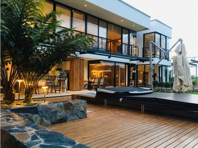 Casa de campo de alto standing de 1800 m2 en venta Pereira, Colombia