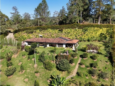 Casa de campo de alto standing de 5280 m2 en venta Retiro, Colombia