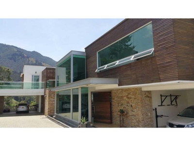 Casa de campo de alto standing de 6 dormitorios en venta Medellín, Departamento de Antioquia