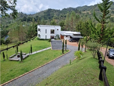 Cortijo de alto standing de 3000 m2 en venta Retiro, Departamento de Antioquia