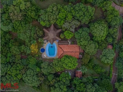Exclusiva casa de campo en venta Caramanta, Colombia