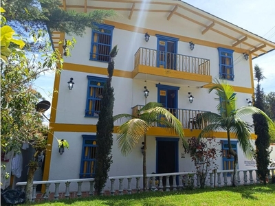 Exclusivo hotel de 480 m2 en venta Guatapé, Departamento de Antioquia