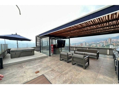 Piso exclusivo de 250 m2 en venta en Medellín, Departamento de Antioquia
