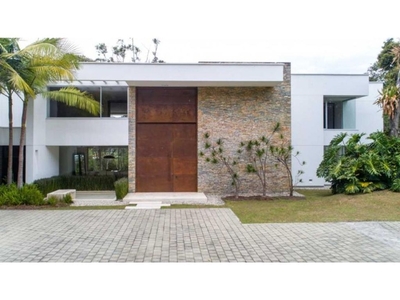 Vivienda exclusiva de 3600 m2 en venta Rionegro, Departamento de Antioquia