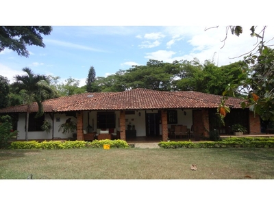 Casa de campo de alto standing de 5 dormitorios en venta Cali, Departamento del Valle del Cauca