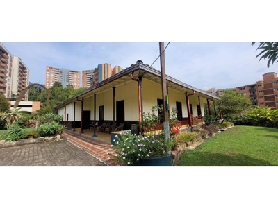 Casa de campo de alto standing de 4176 m2 en venta Envigado, Departamento de Antioquia