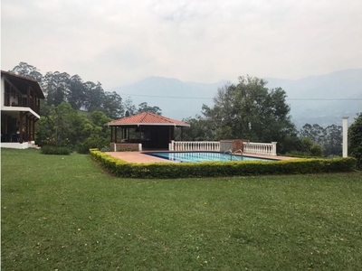 Cortijo de alto standing de 20000 m2 en venta Girardota, Departamento de Antioquia