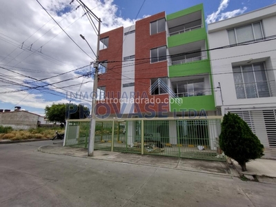 Edificio de Apartamentos en Arriendo, Av Libertadores Playa Hermosa
