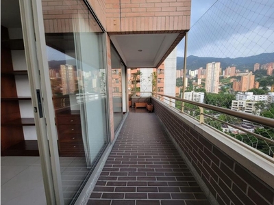Piso exclusivo de 378 m2 en venta en Medellín, Colombia