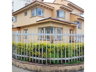 Alquiler Casas en Bogotá - 6 habitacion(es)