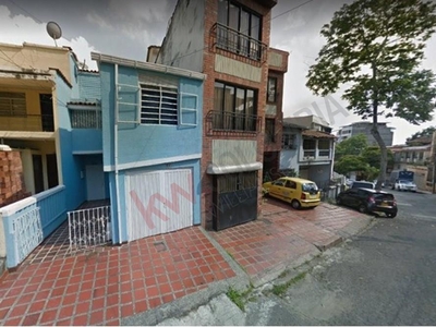 Venta Casa Dos pisos y sótano Barrio Miraflores - Cali Colombia