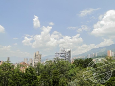 Apartamento en Arriendo en Poblado, Medellín, Antioquia