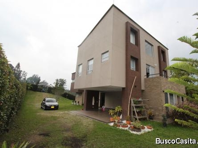 Casa en venta unidad cerrada- Guarne