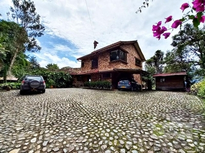 Villa / Chalet de 250 m2 en venta en Rionegro, Colombia