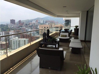 Piso de alto standing de 298 m2 en venta en Cali, Colombia