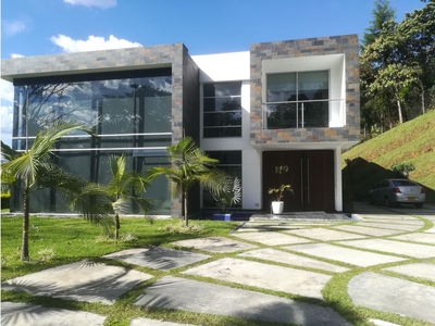 Vivienda exclusiva de 1350 m2 en venta Envigado, Departamento de Antioquia