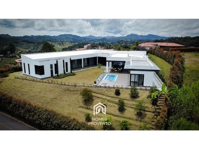 Vivienda exclusiva de 1800 m2 en venta Retiro, Departamento de Antioquia
