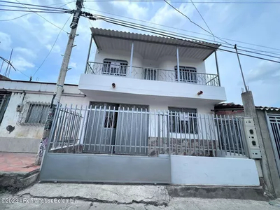 Casa En Barrio Nuevo(cucuta) Rah Co: 24-1220