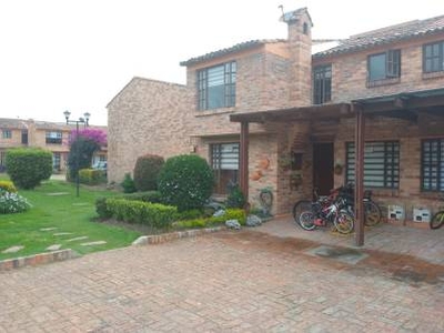 Casa en venta en Chia - Vereda Fonqueta - Rio Frio, Chía, Cundinamarca