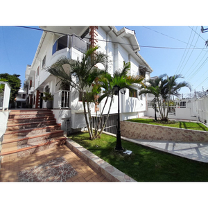 Casa En Arriendo En Barranquilla Ciudad Jardín. Cod 110661