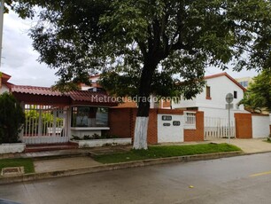 Casa en Venta, Altos De Riomar
