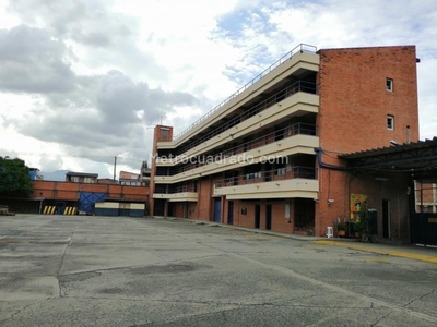 Bodega en Venta, La Esmeralda